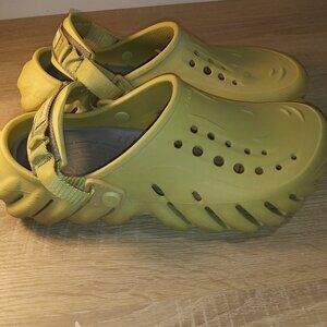 CROCS ECHO CLOG - DESERT GRASS